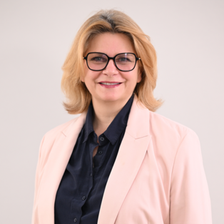 Anne-Julie Pont-Buisson Conseillère municipale déléguée à l’animation commerciale, au bien-être animal, aux sous-commissions départementales pour la sécurité et aux commissions communales de sécurité