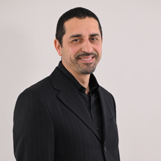 Samy Merbah Conseiller municipal délégué à l’établissement public Val Courbevoie