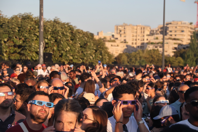 le soir de l'éclipse solaire 